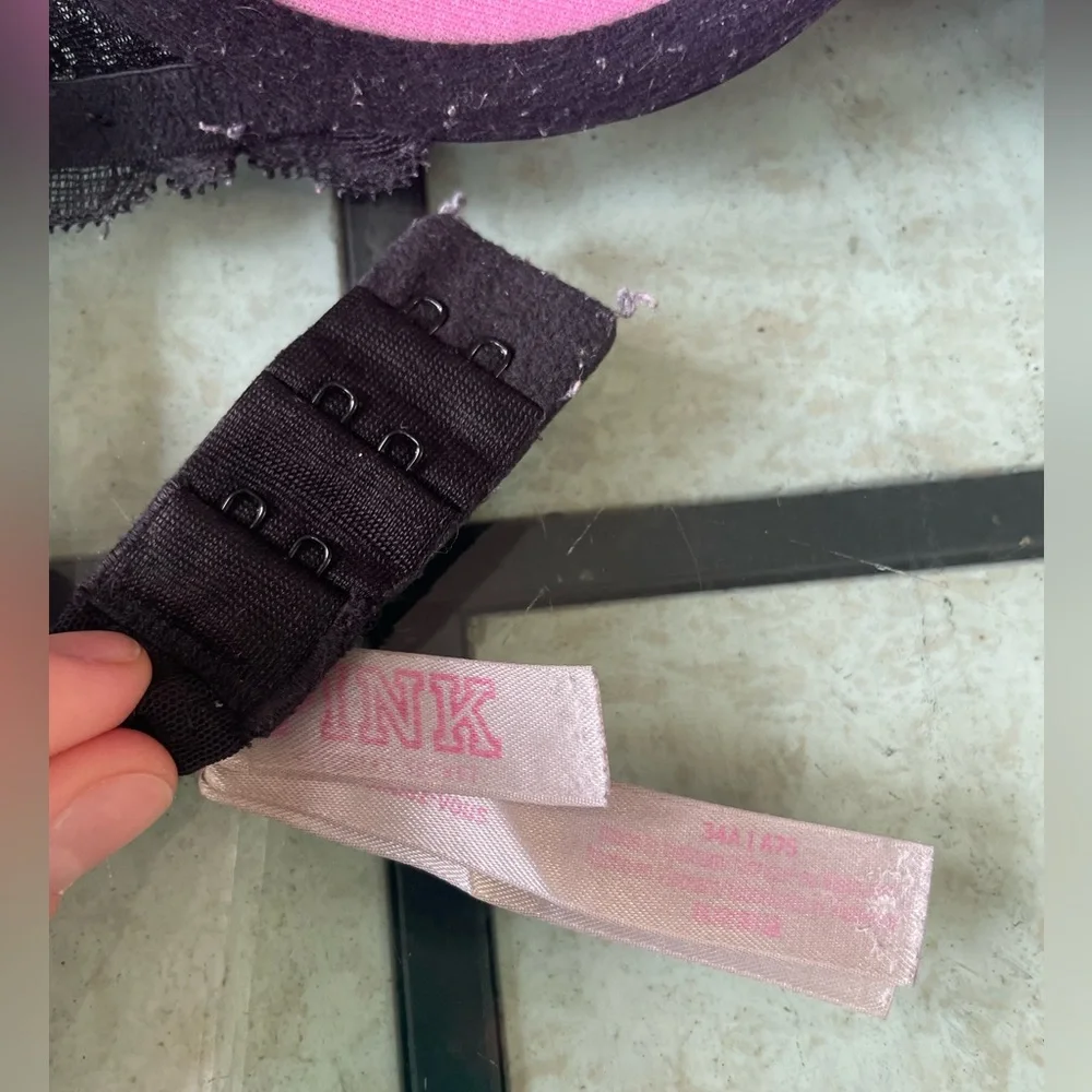 VS Pink bra - Picture 4 of 4